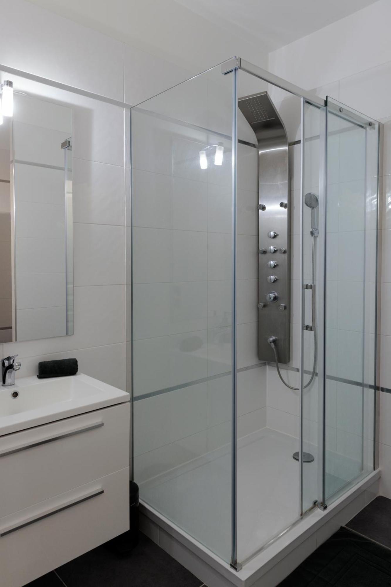 Manhattan Loft - Centre - 5 Mn A Pied Gare - Parking Prive - Patio Troyes Eksteriør billede